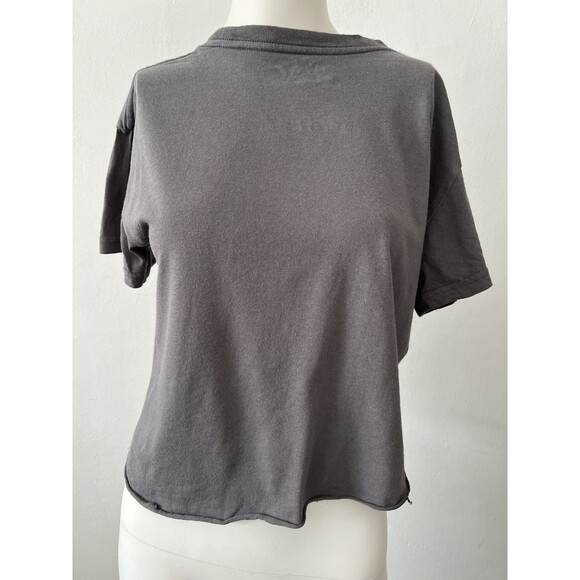 Tupac Shakur 2Pac Cut Off Top Womens Juniors Size XS Crop Top Gray Graphic Tee - Picture 2 of 4